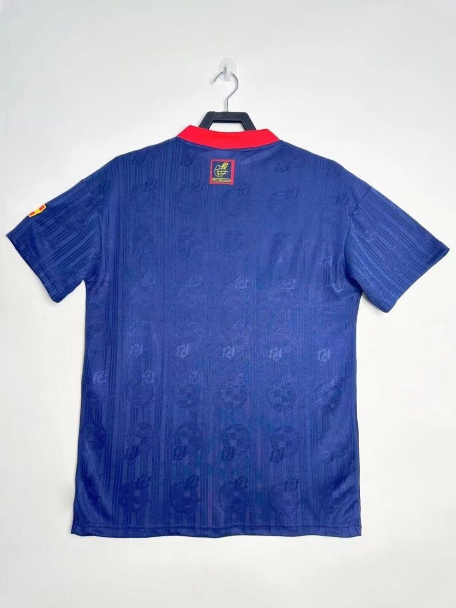 equipamento de futebol Espanha alternativa estilo anos noventa