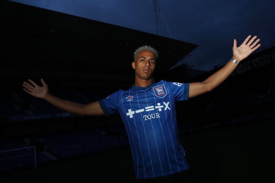 tunique-de-football-ipswich-town-a-domicile-nouvelle-collection Túnica de futebol Ipswich Town principal nova coleção