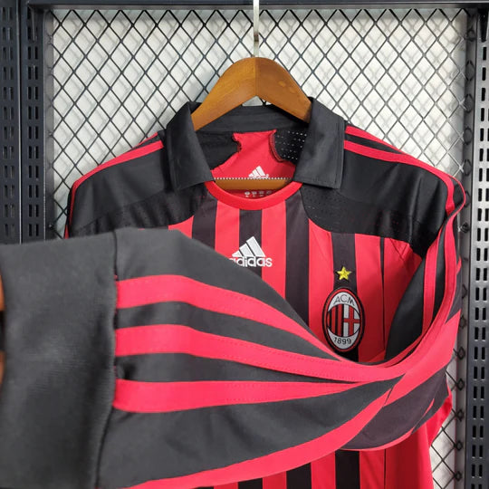 03794d38_540x_82f8897b-e2c8-4314-9342-8e1122918c89.jpg Camisola AC Milan Retro 2007-2008 Mangas Compridas