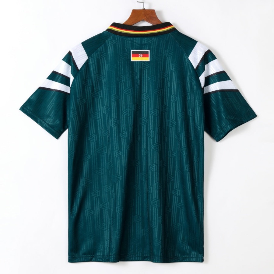05841c1d37ba311a13d5c8588c748a24.jpg Camisola Alemanha Alternativa 1996 Retro
