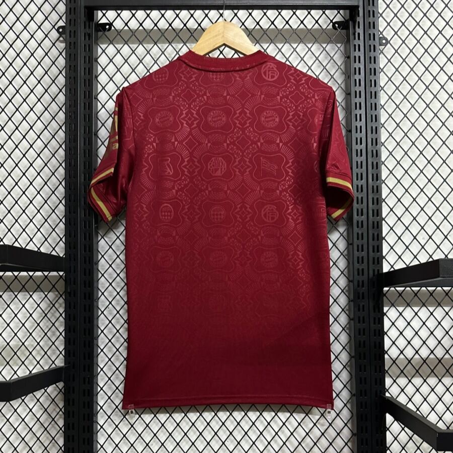 16daec88093f39a7d5d4c2d4f5b0e498.jpg Camisola Bayern Munich 125 Anos 2025/26 Vermelha