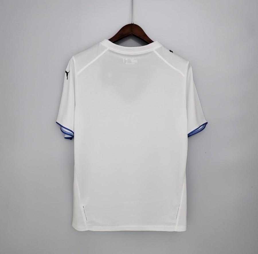1726330A-AC92-425C-9E4A-9E40E59B2191.jpg Camisola Itália Alternativa 2006