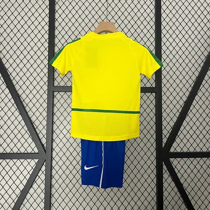 2b888d3eca73fc0335ee0c6f05dac308.jpg Camisola Criança Brasil Retro 2002