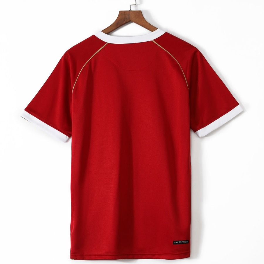 33a618383eaaea5b2a73ab85425a2b50.jpg Camisola Manchester United Principal Retro 2006-2007
