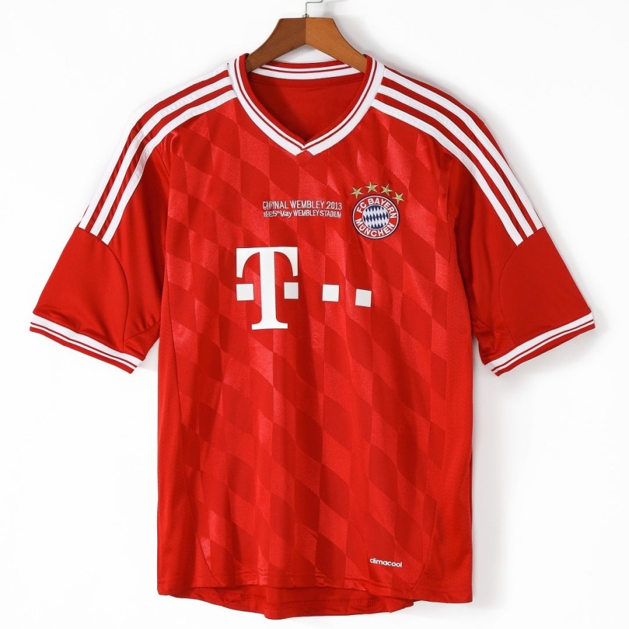 Camisola Bayern Munich Principal 2013-2014 Retro