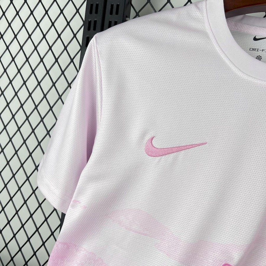 3_1750303679000.jpg Camisola Brasil Conceito Rosa & Branco 2025-26