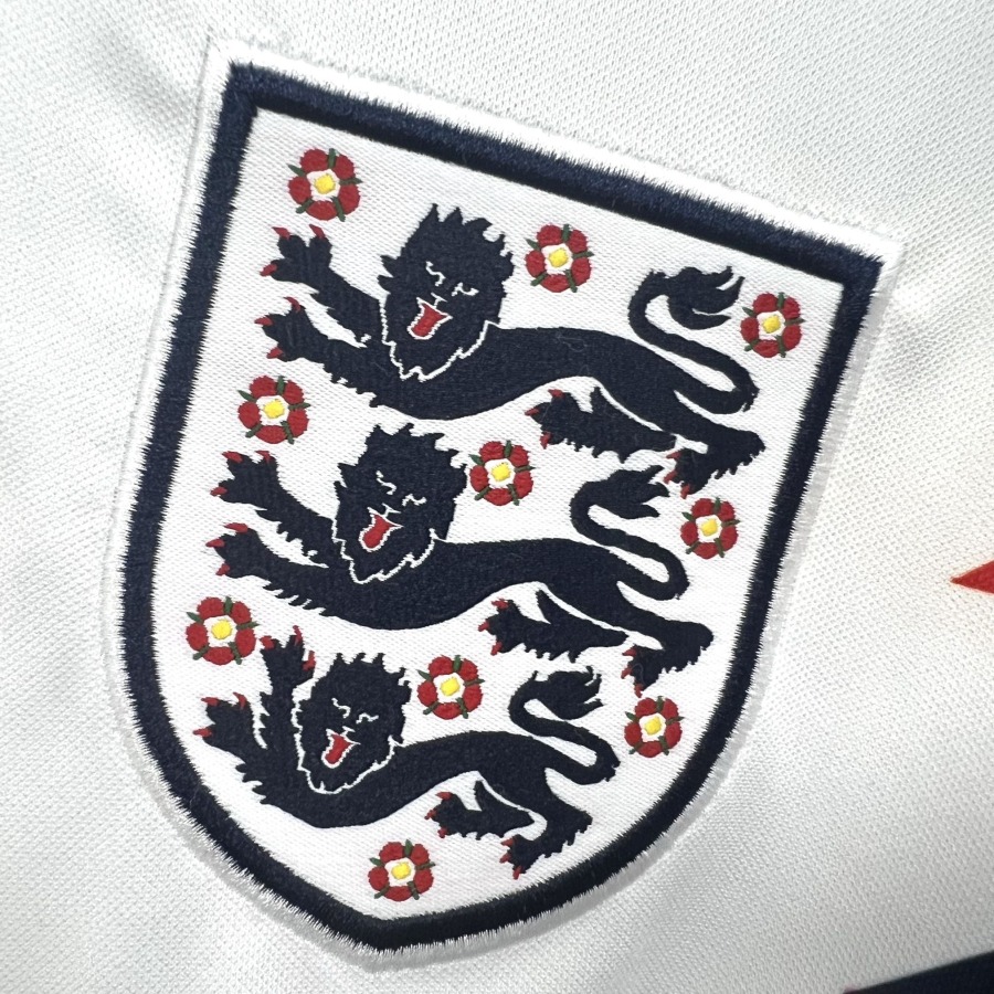 4123429b.jpg Camisola Inglaterra Conceito 2026
