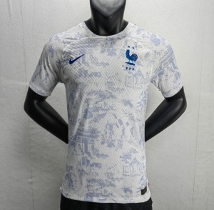 4BD36B32-BF64-4B23-94F0-6D1C25D875ED.jpg Camisola França 2022 Alternativa