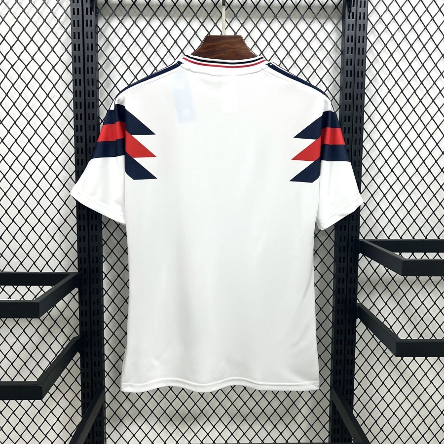 61cdeee3.jpg Camisola Inglaterra Conceito 2026