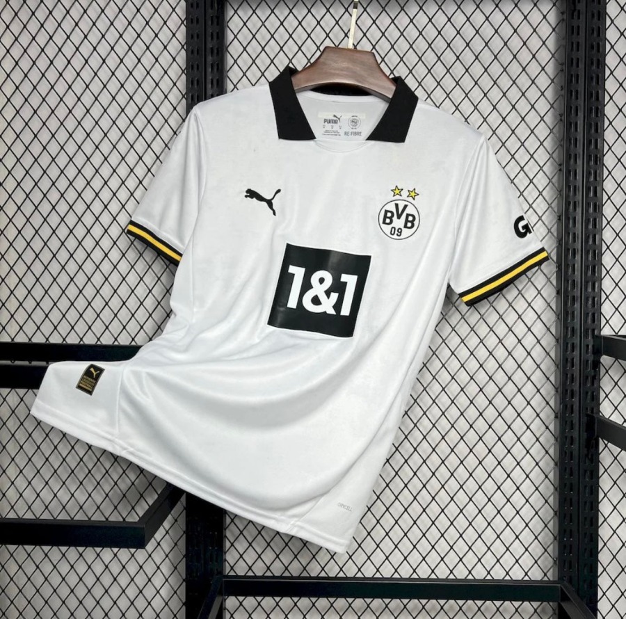 62A43A60-6D33-44B6-911C-E735C8E254D2.jpg Camisola BVB Dortmund Terceira 2024/25