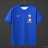 63c16b2799e06c46df2a0631d0df7ec7.jpg Camisola França 2026 Edição Especial Jacquemus Azul