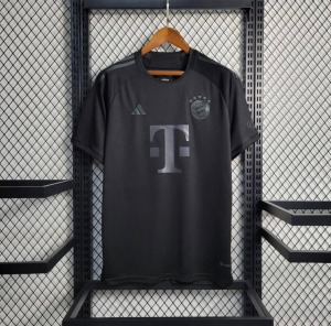 66E6756D-6AE0-4093-A59C-13A10FB289CF.jpg Camisola FC Bayern Munich 2022/23 Conceito