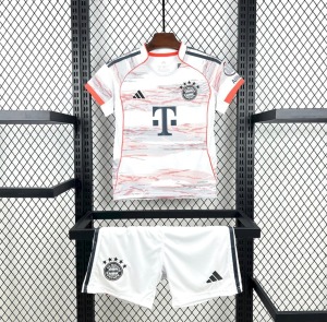 77B688BB-136A-45A2-9E8B-78E497C0C258.jpg Camisola FC Bayern Munique Alternativa 2025/26 Criança