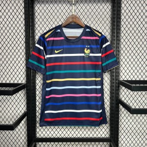 7842c7e6ed9c5ab44bd872a97bc22656.jpg Camisola França Treino 2024-2025