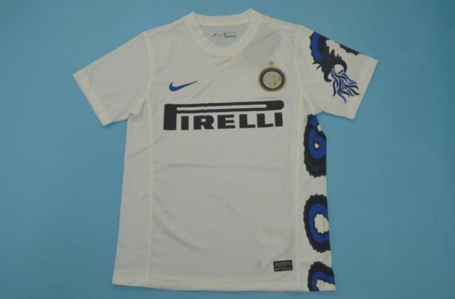 7B6BB879-5EE5-4946-9F1D-23D7A8986F24.jpg Camisola Inter Milan Alternativa 2010/11