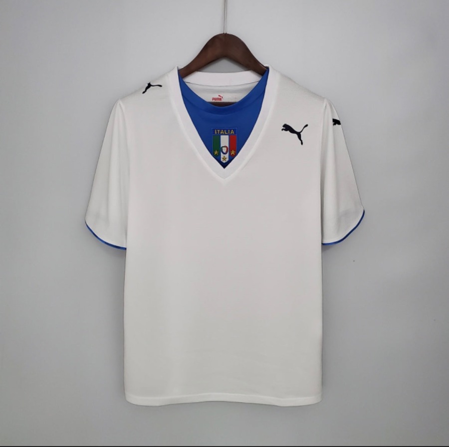 7FA73CFF-7486-4631-8383-3A82D6A5CDF9.jpg Camisola Itália Alternativa 2006