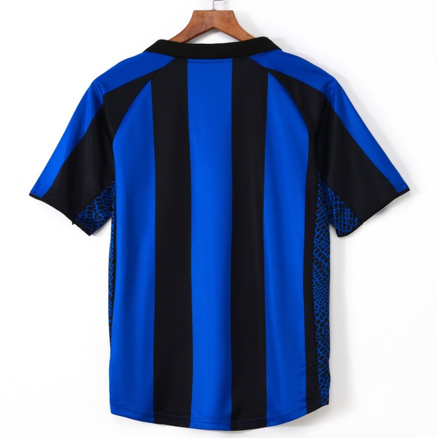 Camisola Inter Milão Principal 2001-2002 Retro