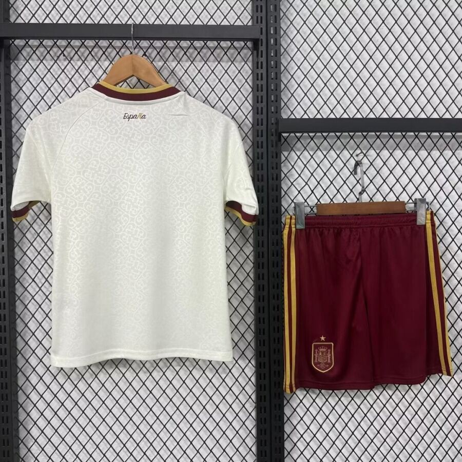 8635c59d12c68d3c387be76168abbe81.jpg Camisola Espanha Alternativa 2026