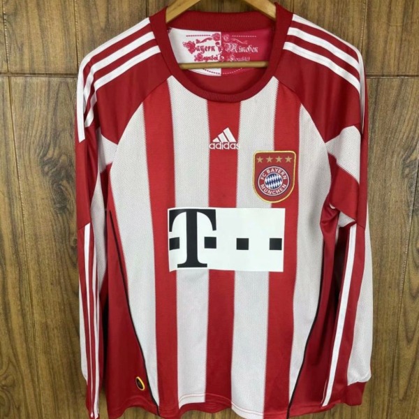 Camisola FC Bayern Munique Principal 2010/11 Mangas Compridas