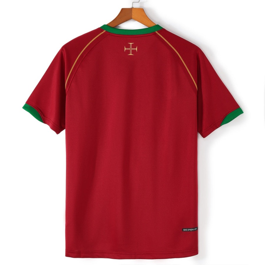 Camisola Portugal Principal Retro 2006