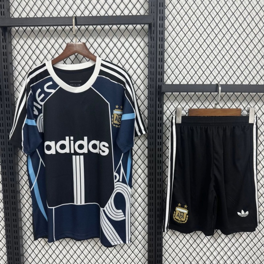 98d9c6acc521d88961edcdbe84d1e0de.jpg Camisola Argentina 2026 Especial Adulto