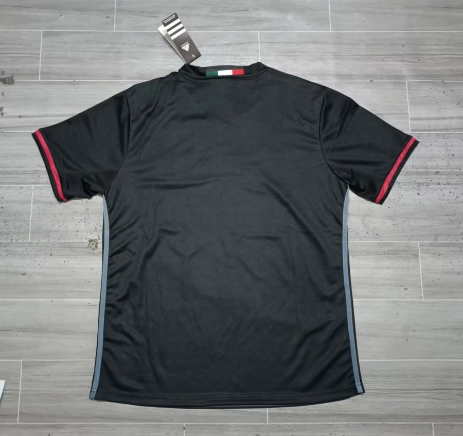 9A44FF06-B2DB-42A2-89CB-C42033EC0E2B.jpg Camisola AC Milan Principal 2016/17