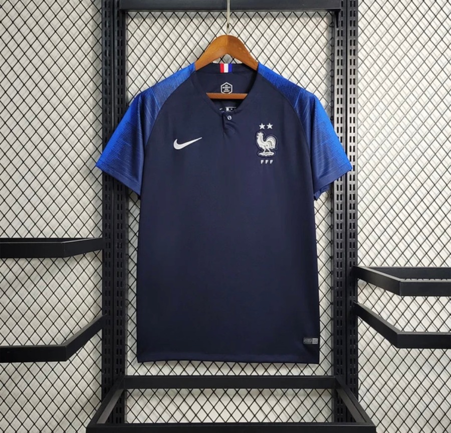 ABFA0164-706C-440B-A9AE-B32F71D73D91.jpg Camisola França Principal 2018
