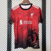 Capture_d_ecran_2025-11-06_a_11.20.24.png Camisola Liverpool 24/25 Edição Dragão Vermelho