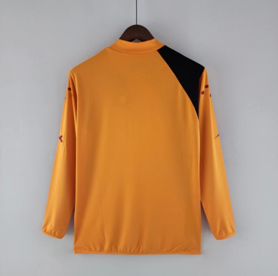 E74740F4-B43B-48C5-A28A-2AD413553A5F.jpg Camisola AS Roma 2005/06 Principal Mangas Compridas
