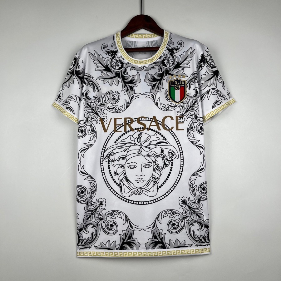 IMG-1169_2b8502e1-5e6e-4dc0-86fd-3470287f446c.jpg Camisola Itália Concept Branco Dourado 2023 2024