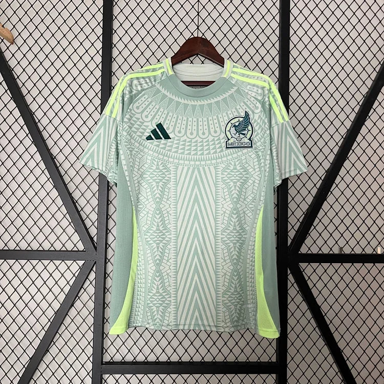 IMG-5906_4e46bef7-c87a-4182-b75a-0f8fa10a7049.jpg Camisola México Alternativa 2024/25