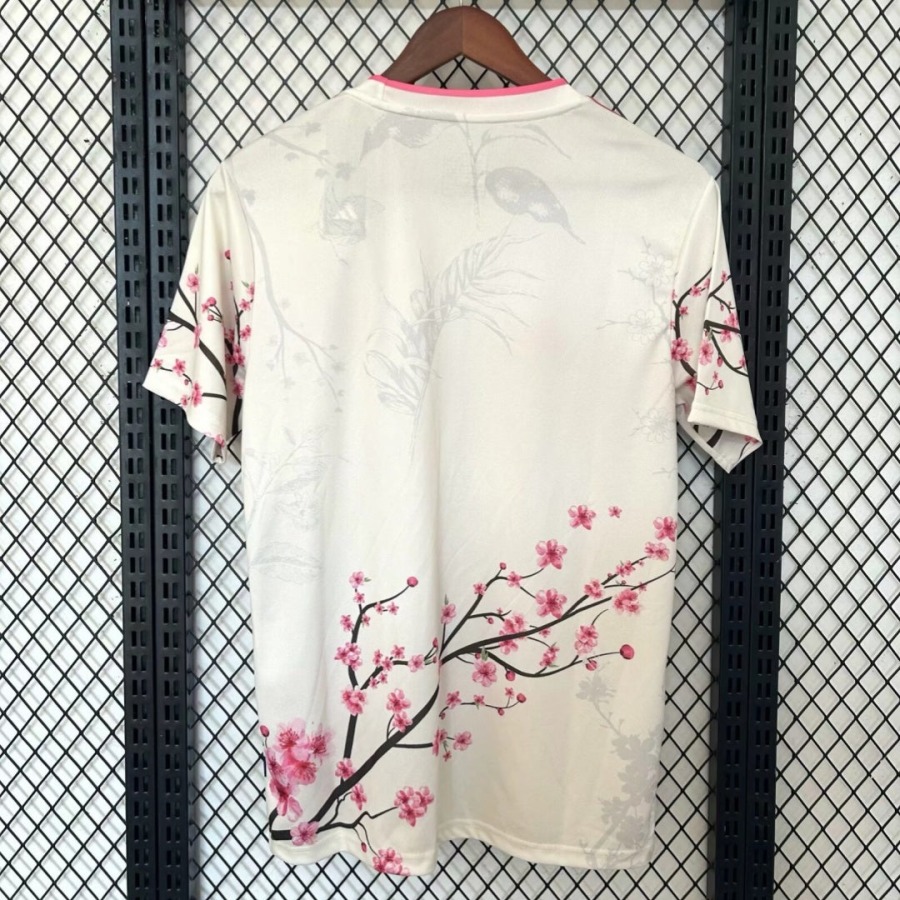 a265f2e474994bb82f0f6c0e71af6e80_26887fe3-27ff-4606-b821-50a11cd36d23.jpg Camisola Japão Estilo Especial A 2024