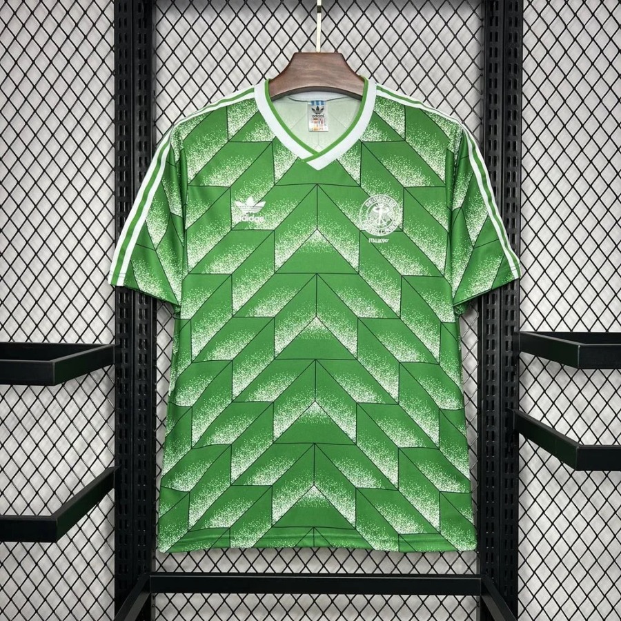 a7e4b0e3b07c01c5bad5a59e90197e47.jpg Camisola Alemanha Retro 1990