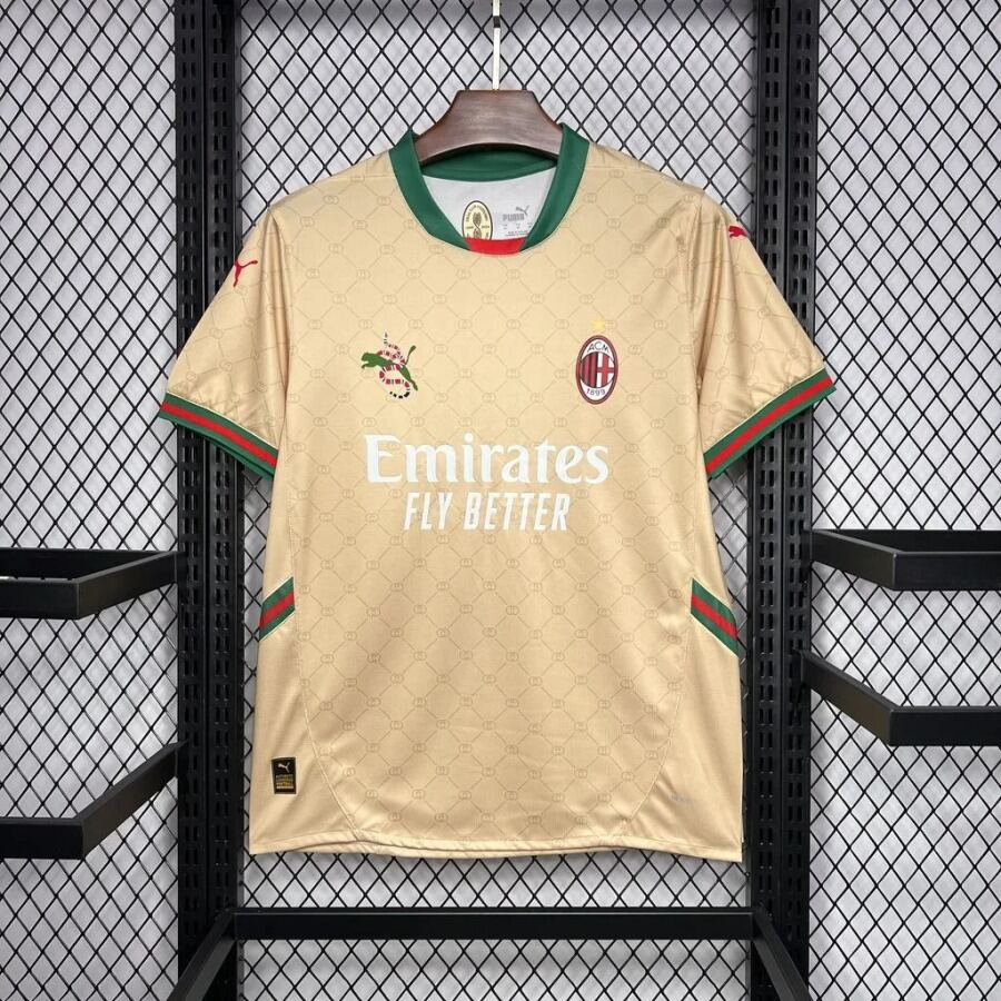 b1feca1c8682b0b4a4cce2773c4d3fe5.jpg Camisola AC Milan Concept GUCCI 2024/25