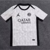 b9841a6e7377f2b1aba4a07cb3f1acd1.jpg Camisola PSG 26/27 Especial Branca