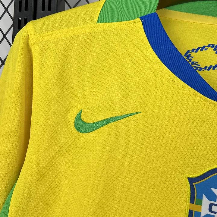 bb05f75402438fd78a3ffbecfc44b183.jpg Camisola Brasil Principal 2025-2026 Futebol