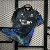 cffa12e4aea9292dc168e689acfa79ed.jpg Camisola Real Madrid 2024-2025 Concept Streetwear