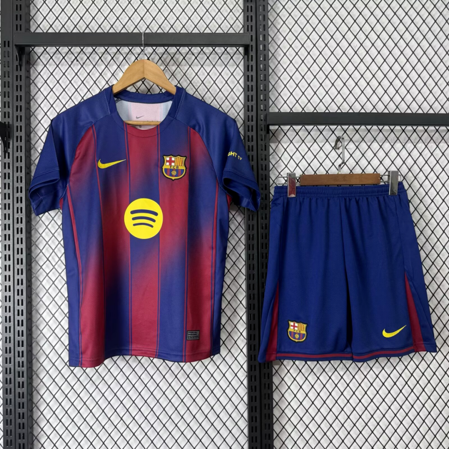 d02e956075acf354c6fdedb11c2e84b9_d986969e-7b5b-43d2-ac70-2a6661c31acb.png Camisola Barcelona Principal 2025/26 Adulto