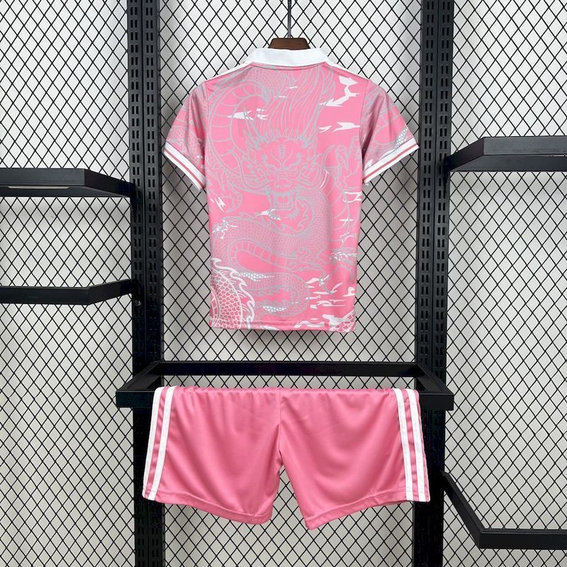 d4bbe5ba3bdaec159eae8faf3745fc0a.jpg Camisola Real Madrid Criança Rosa 24/25