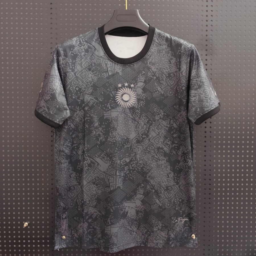 d6d89a5930d82e0a02a8c6abb3da678a.jpg Camisola Argentina 2025/26 Special Gray