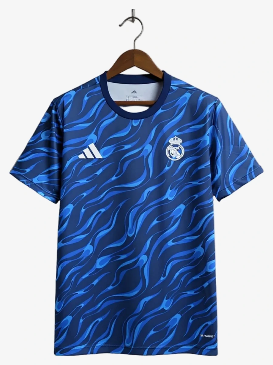 maillot-concept-real-madrid-special-edition-bleue-2025-2026 studio v12 Camisola Concept Real Madrid Edição Especial Azul 2025-2026