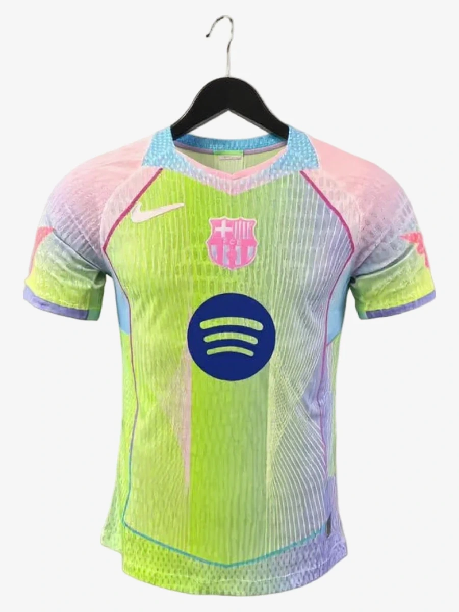 maillot-fc-barcelone-edition-speciale-2025-2026-2 studio v12 Camisola FC Barcelona Edição Especial 2025-2026