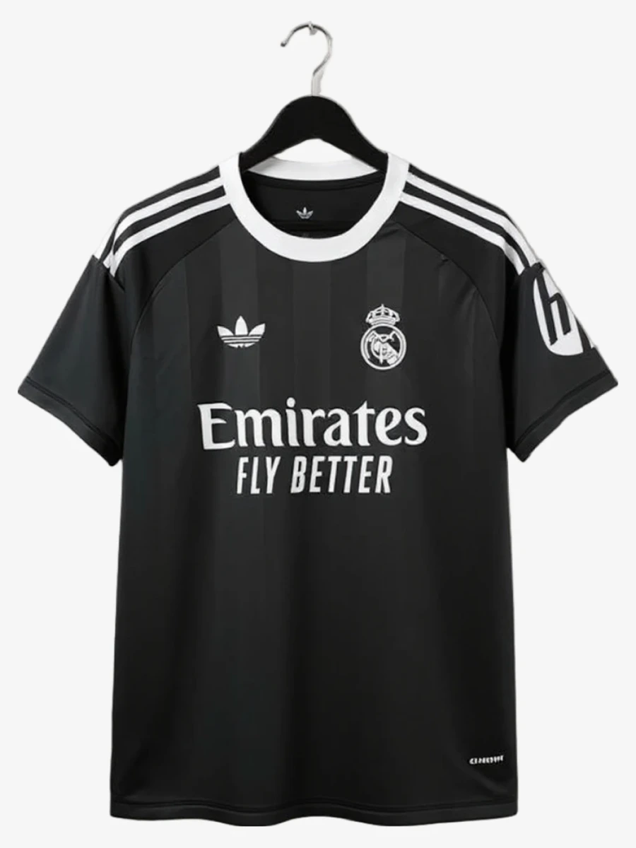 maillot-real-madrid-edition-gardien-noir-2025-2026 studio v12 Camisola Real Madrid Edição Guarda-Redes Preto 2025-2026